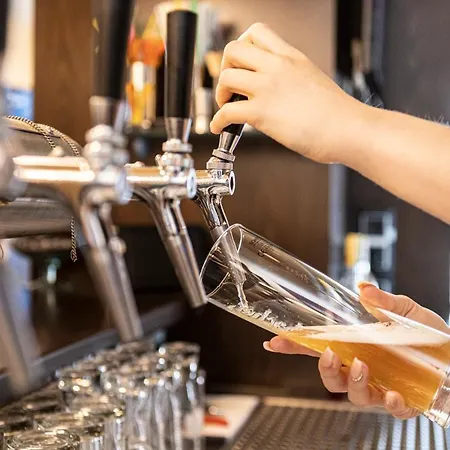 酒店 弗吕克酒店及餐厅 3*