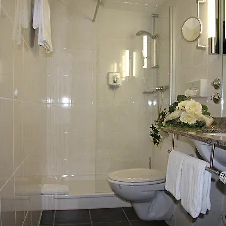 Hotel-restaurant Fueck לברקוסן