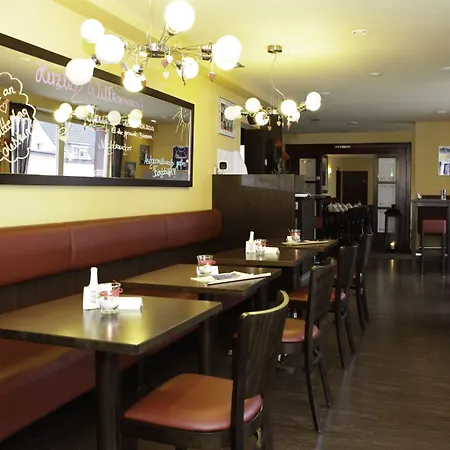 Hotel-restaurant Fueck فندق 3*