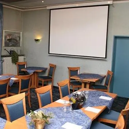 Hotel-restaurant Fueck מלון לברקוסן