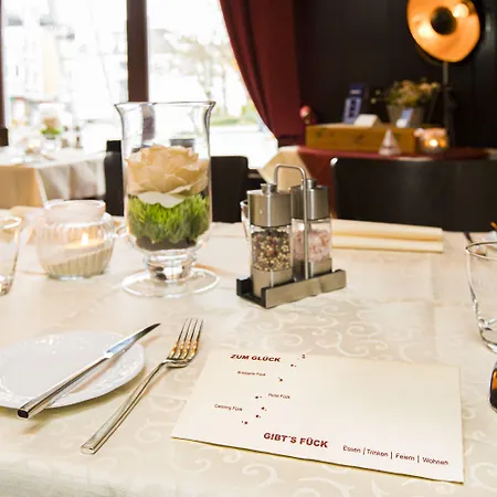 Hotel-restaurant Fueck فندق