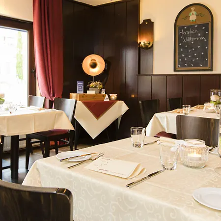 מלון Hotel-restaurant Fueck לברקוסן