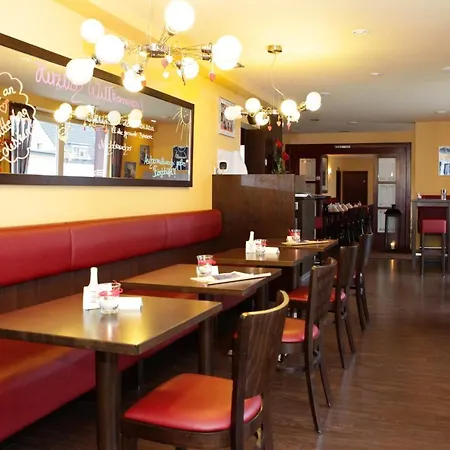 מלון Hotel-restaurant Fueck