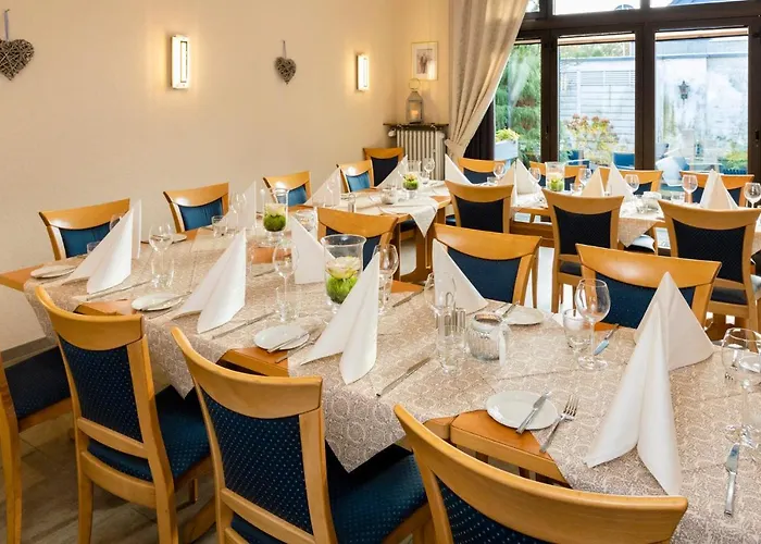 מלון Hotel-restaurant Fueck 3*