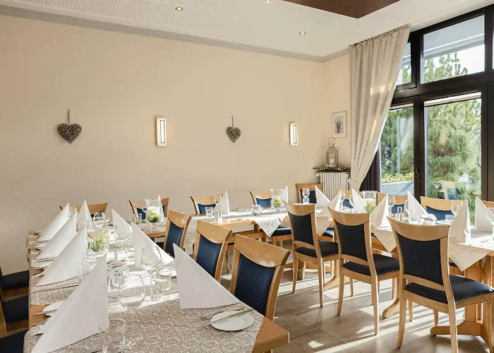 Hotel-restaurant Fueck 3* לברקוסן