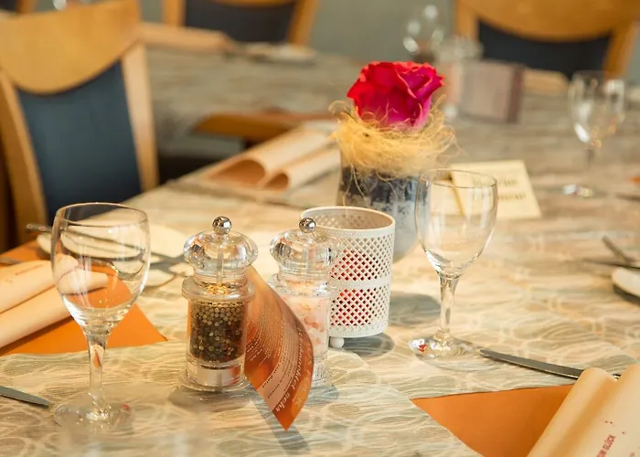 Hotel-restaurant Fueck מלון לברקוסן